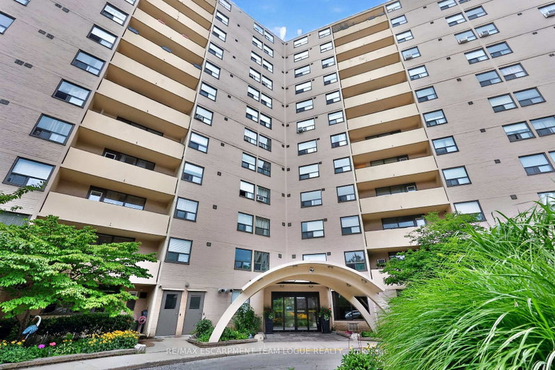 401 - 700 Dynes Road