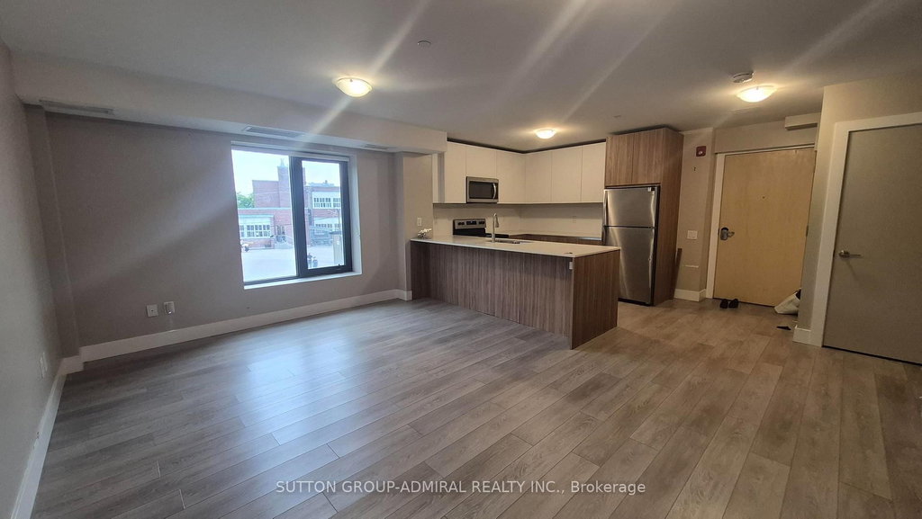 202 - 293 Viewmount Avenue 5