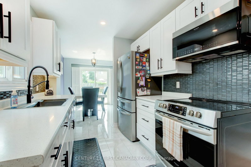79 Newbridge Brampton,ON L6S 4B5 — Photo 19