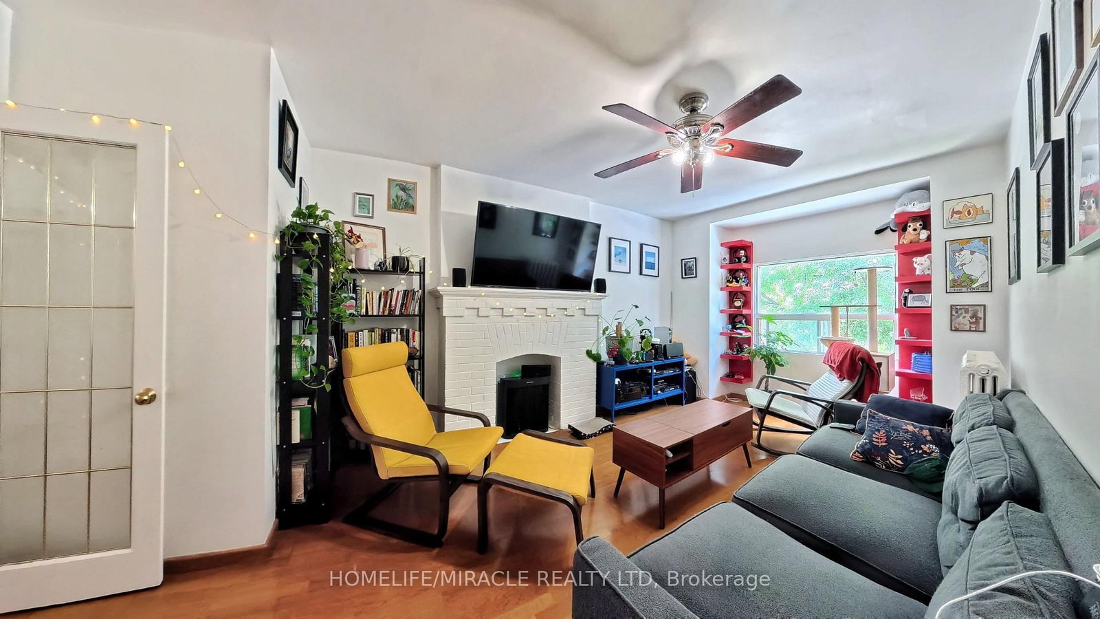 Listing Image 5