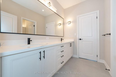 75 Carnegie Oakville,ON L6H 0W1 — Photo 13