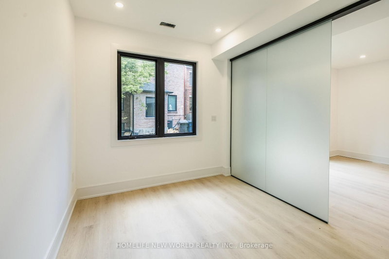 Laneway - 679 Gladstone Avenue
