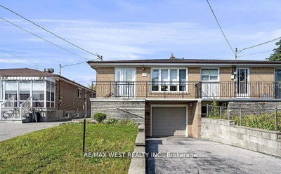 Semi-Detached House for lease at 136 Duncanwoods Drive, Toronto, Ontario, M9L 2E1 - Humber Summit - MLS: W13616042