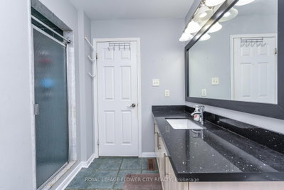 46 Pertosa Brampton,ON L6X 4W8 — Photo 32