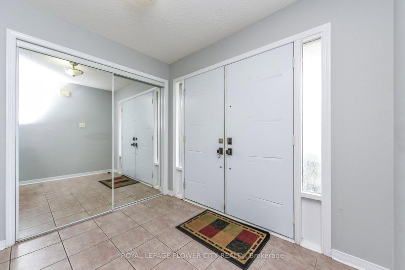 46 Pertosa Dr photo 5