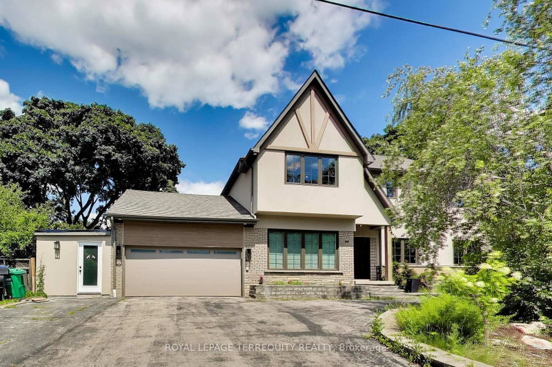 1621 Skyline Drive