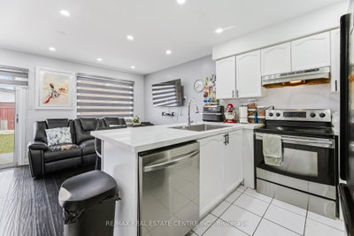 28 Mount Fuji Brampton,ON L6R 2L3 — Photo 15