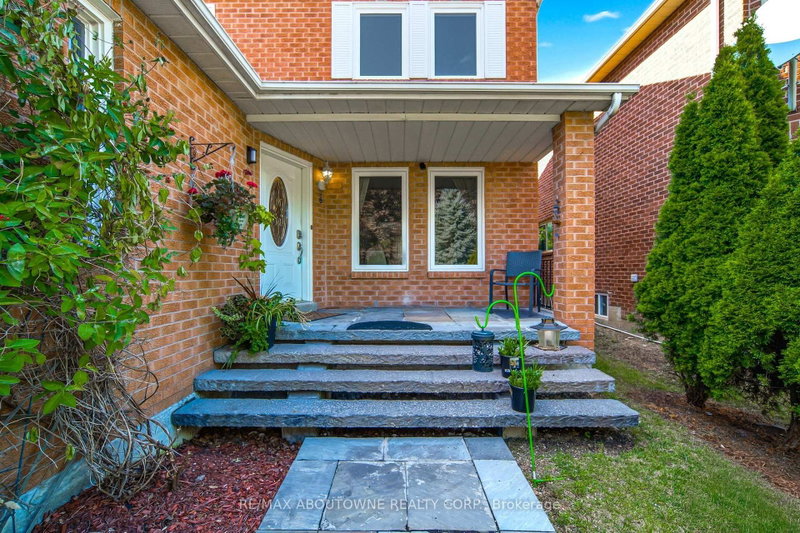 497 Luzon Crescent