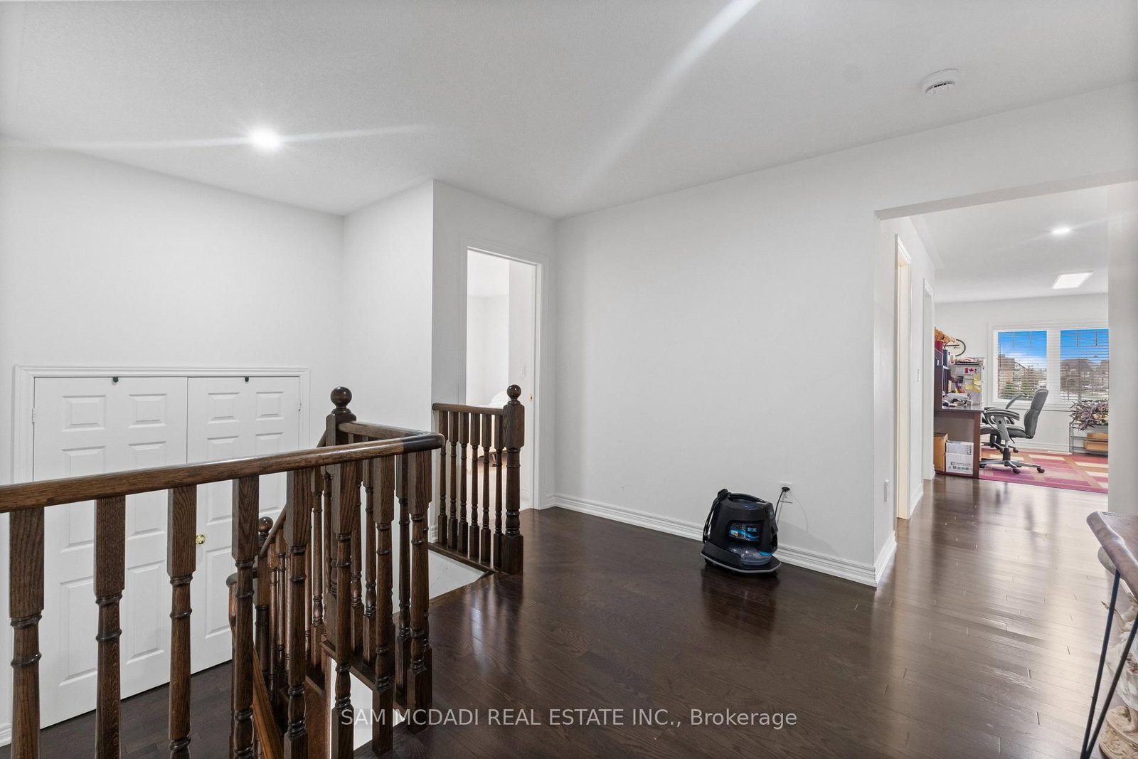 Listing Image 22