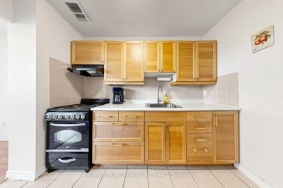 3145 Queen Frederica Drive • #706 • Mississauga, ON photo 6