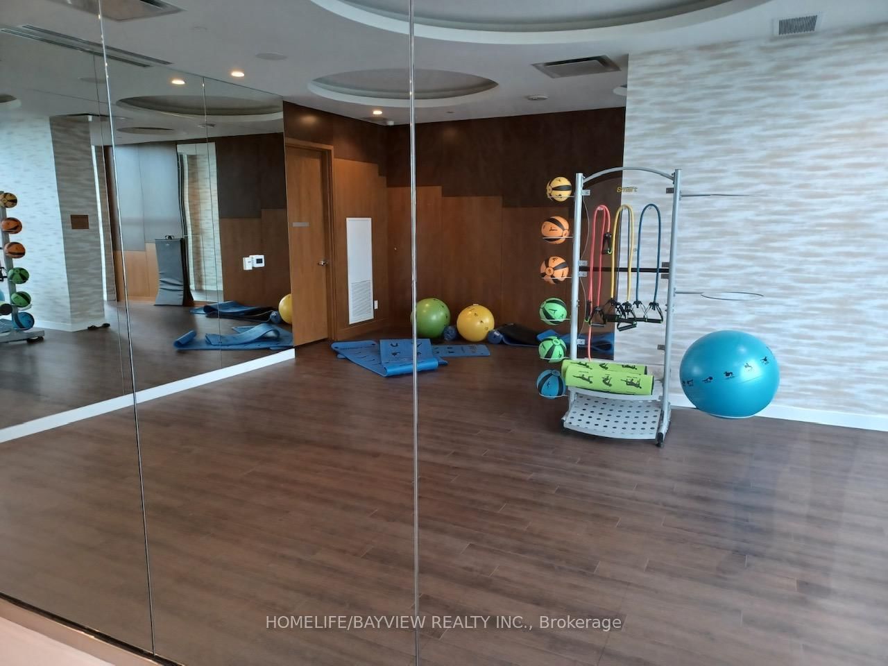 70 Annie Craig Drive • #MZ 01 • Toronto, ON photo 14