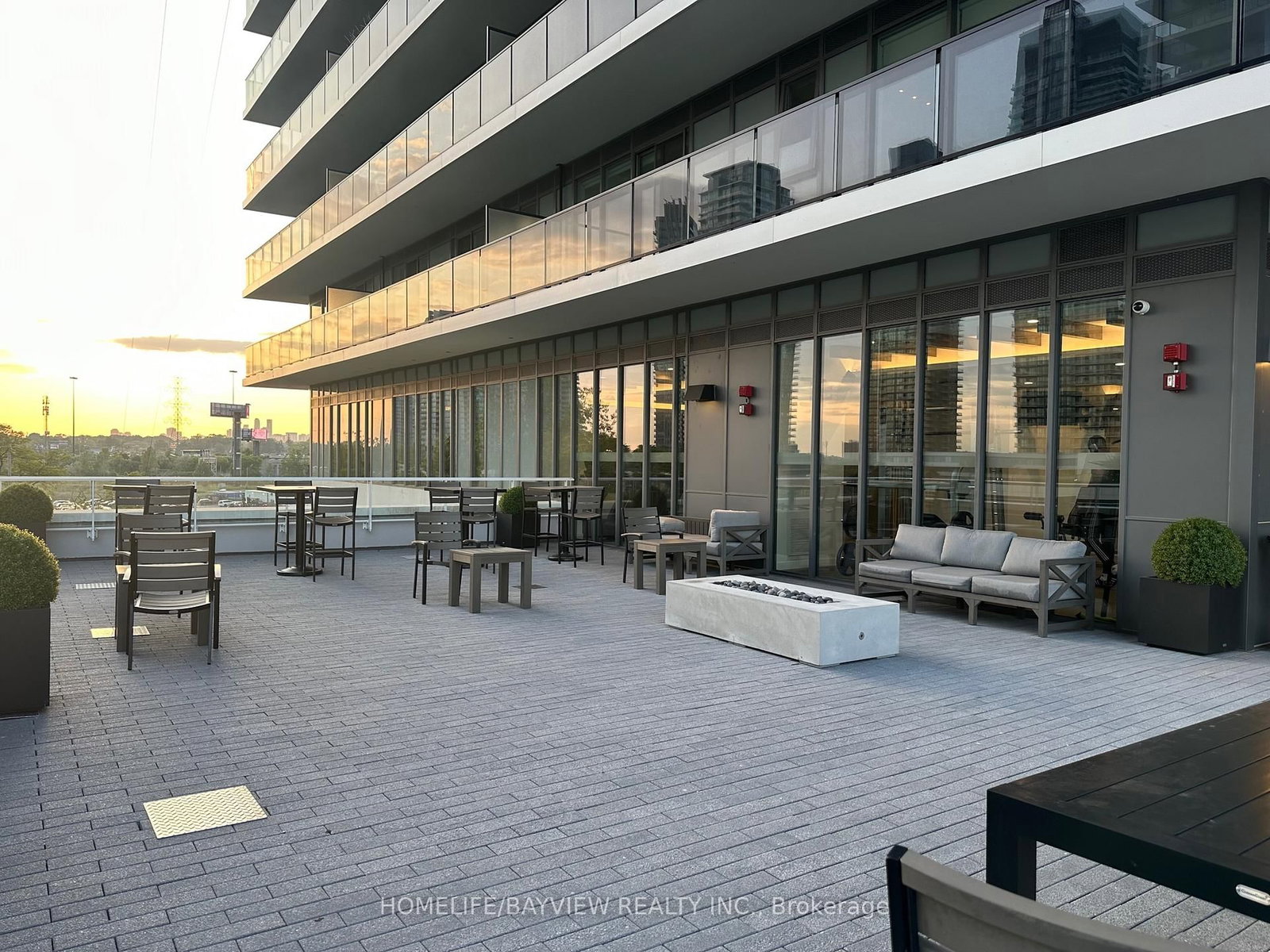 70 Annie Craig Drive • #MZ 01 • Toronto, ON photo 30