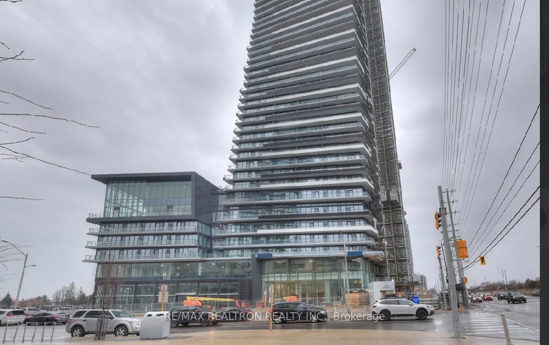 811 - 448 Burnhamthorpe Road W