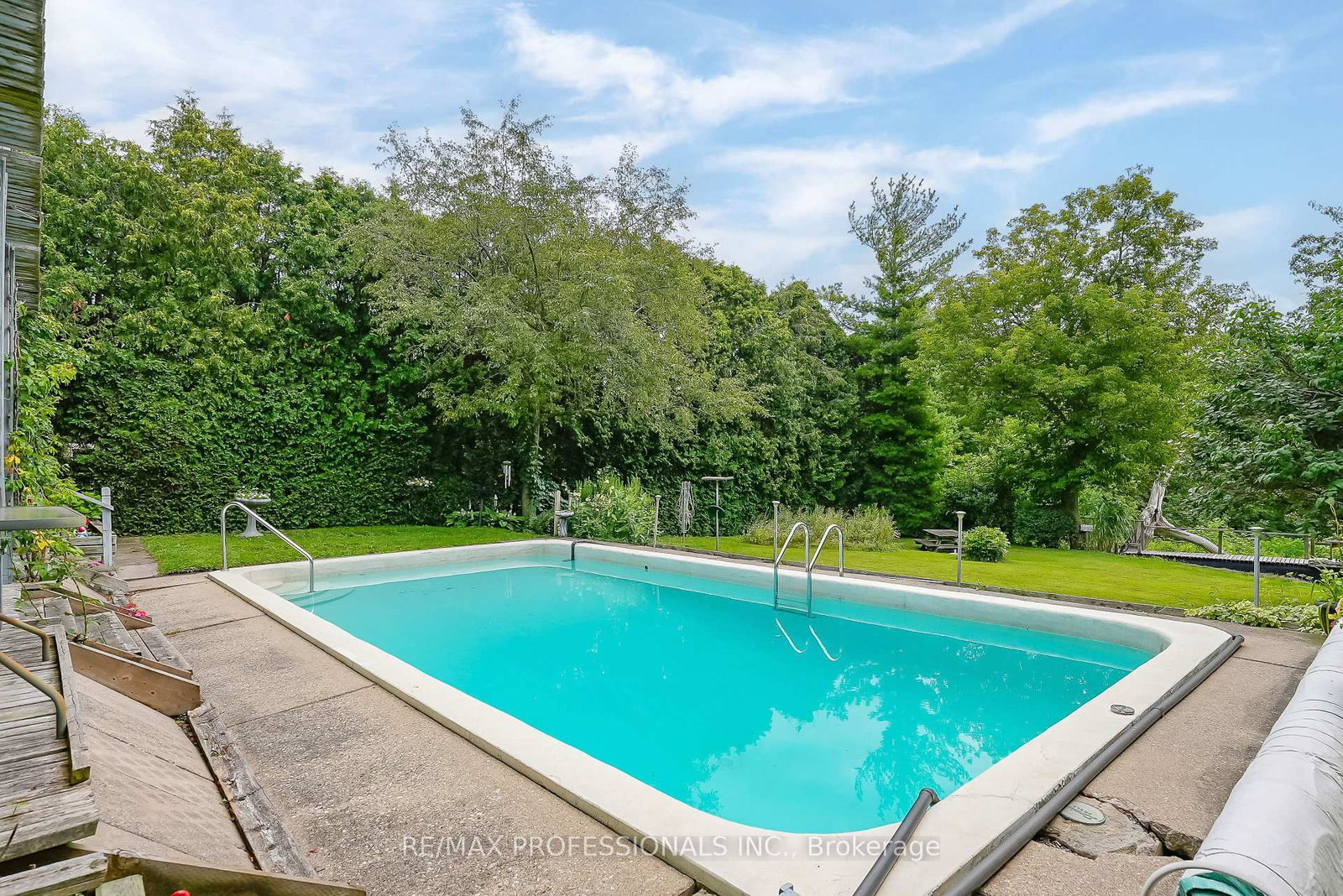 189 Edenbridge Drive • Toronto, ON photo 39