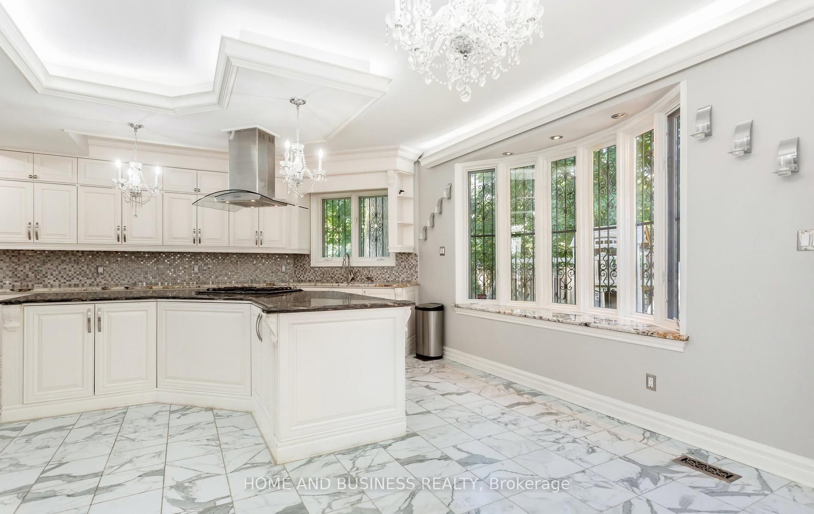 1755 Birchwood Dr, Mississauga, view 23