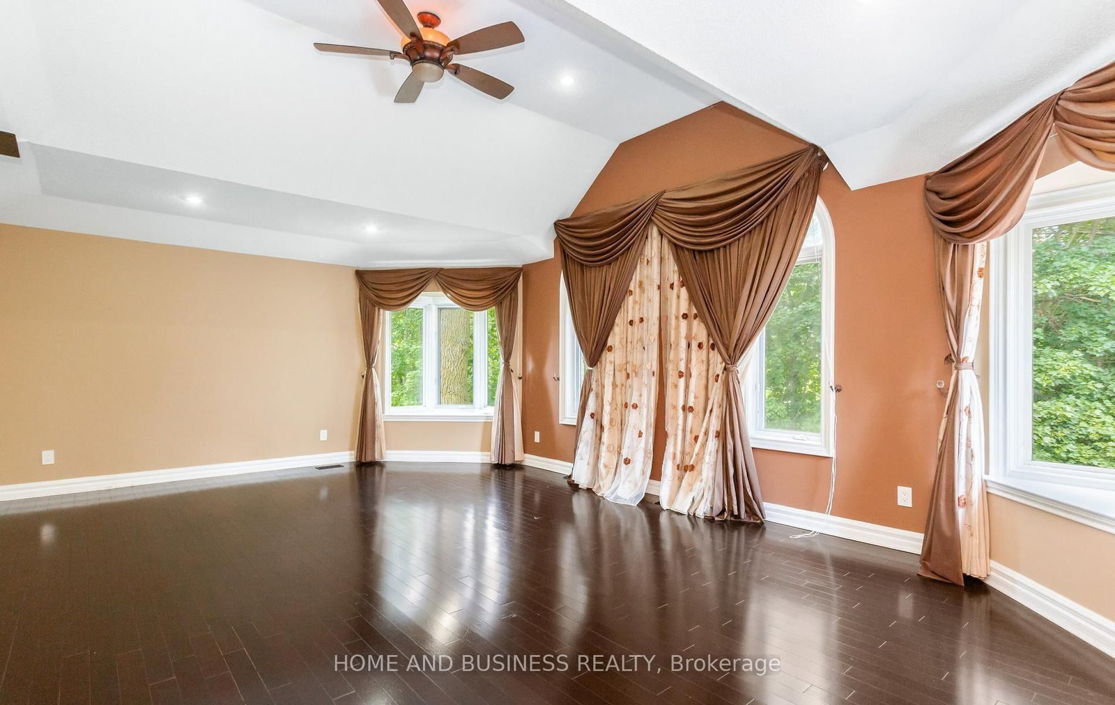 1755 Birchwood Dr, Mississauga, view 29