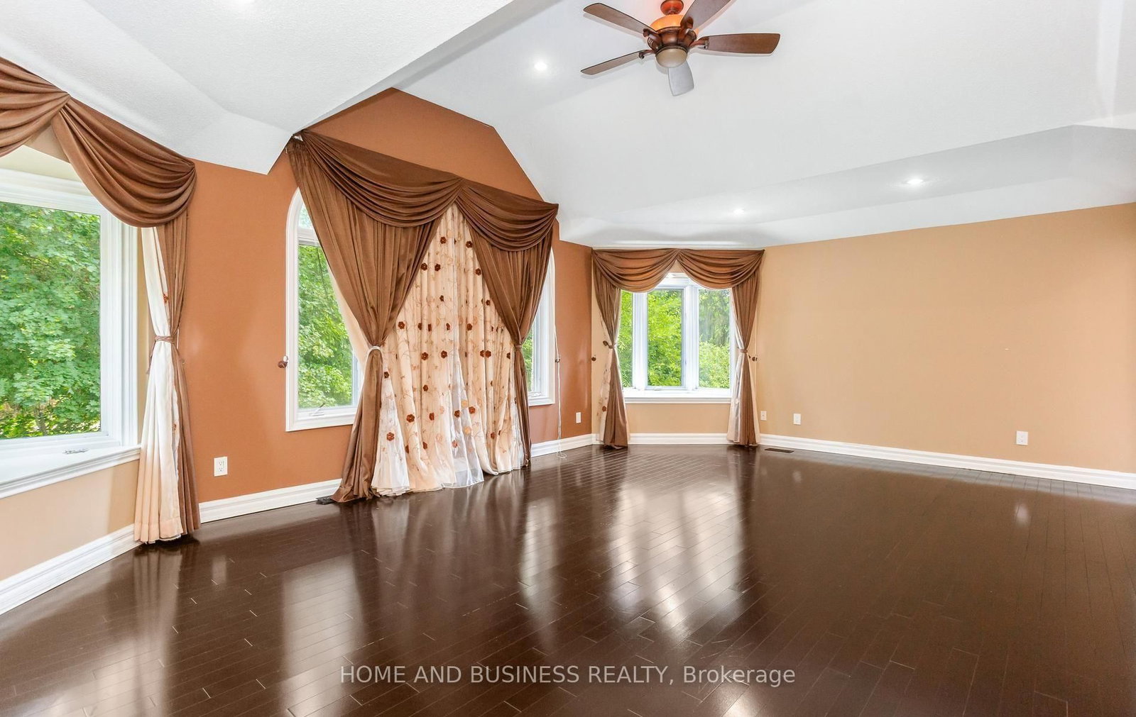 1755 Birchwood Dr, Mississauga, view 30