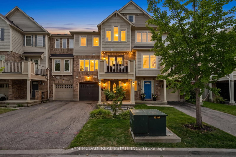 886 Fowles Court