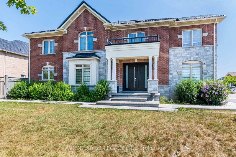 11 DRUMMONDVILLE Drive
