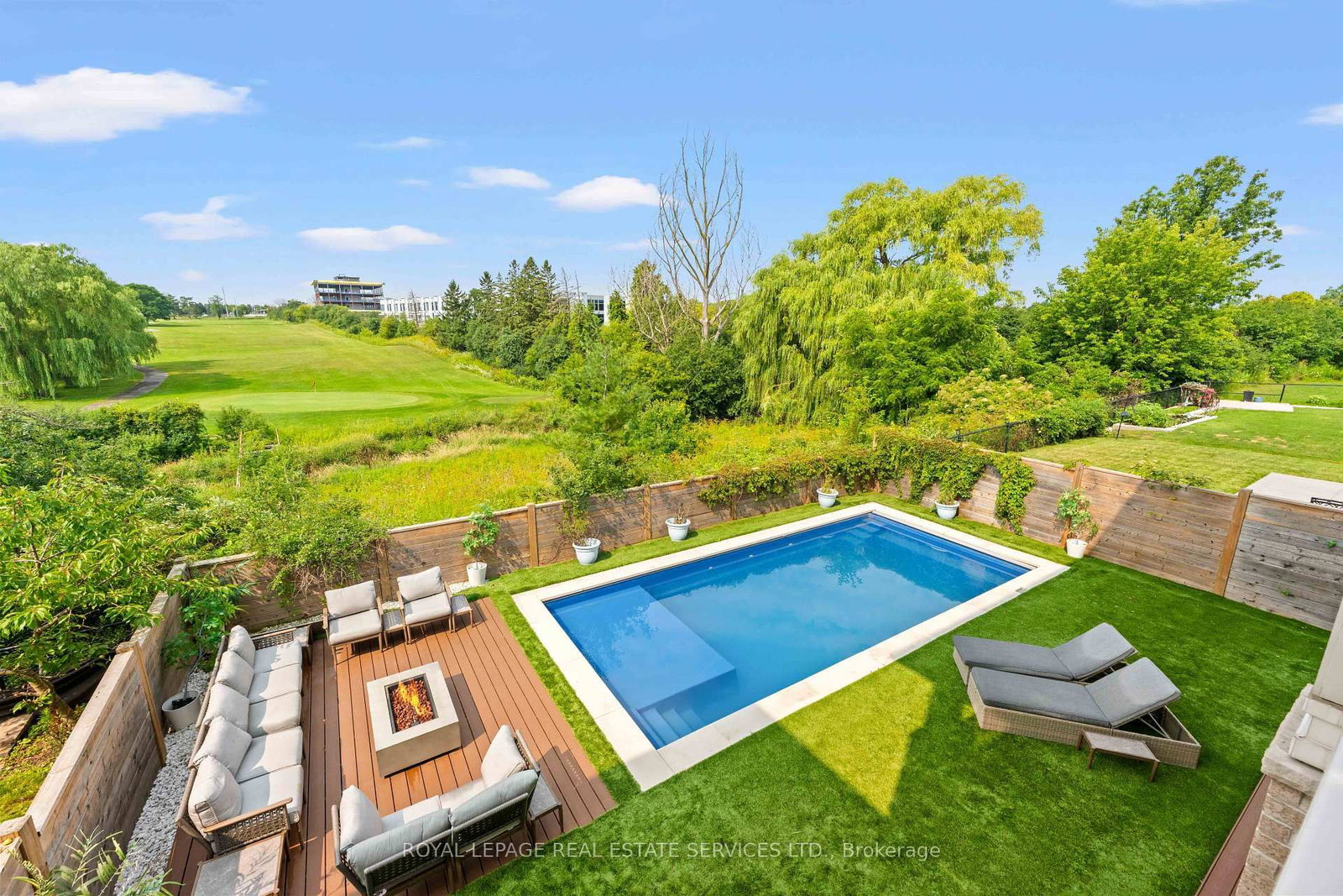 118 Coastline Drive • Brampton, ON photo 12