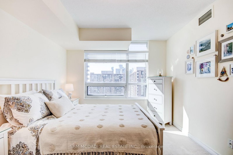 208 Enfield Mississauga,ON L5B 0G8 — Photo 13