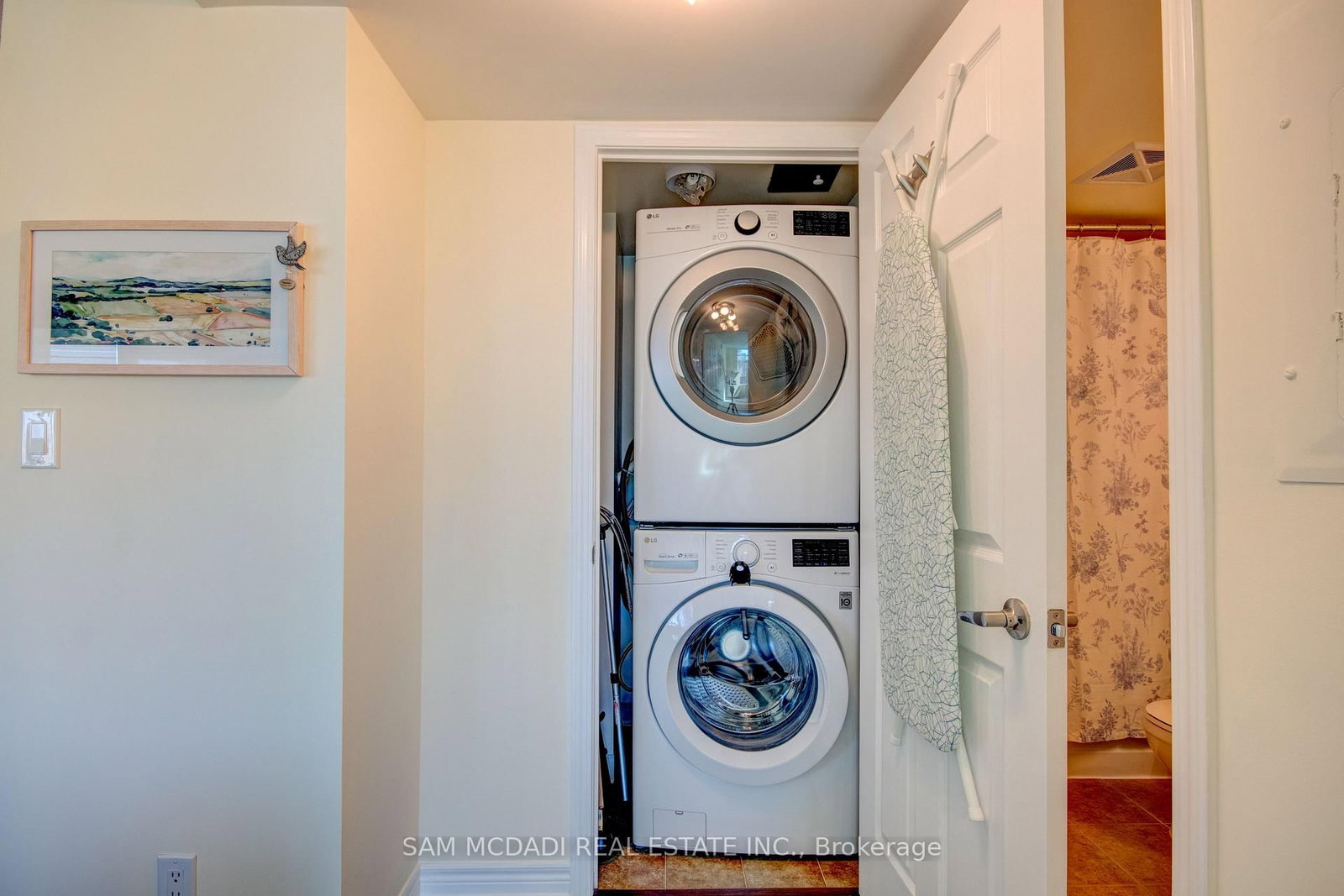 208 Enfield Mississauga,ON L5B 0G8 — Photo 16