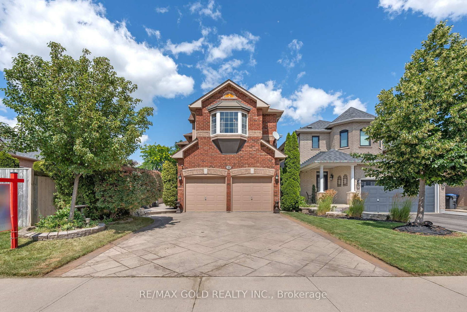 Detached House for sale at 18 Sundridge Street, Brampton, Ontario, L7A 1L3 - Snelgrove - MLS: W13619084