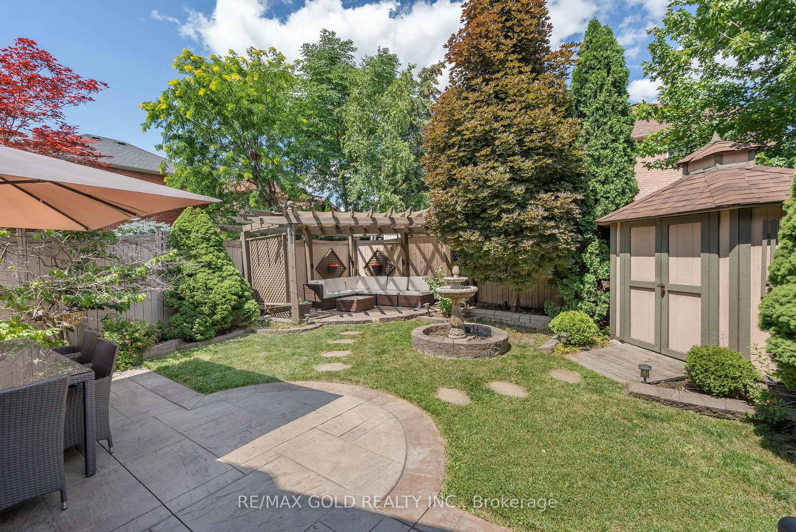 Detached House for sale at 18 Sundridge Street, Brampton, Ontario, L7A 1L3 - Snelgrove - MLS: W13619084