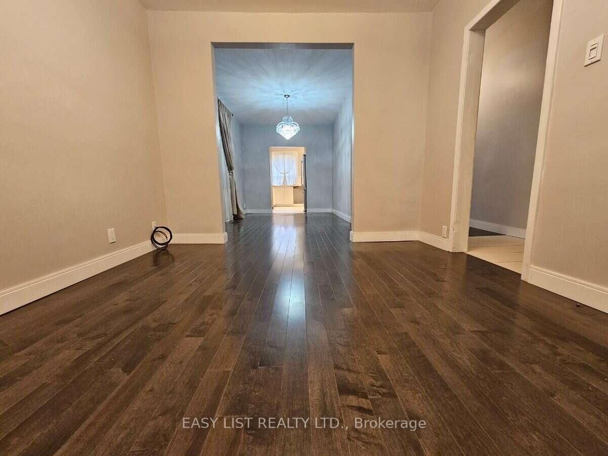 449 Pacific Avenue • Toronto, ON photo 6