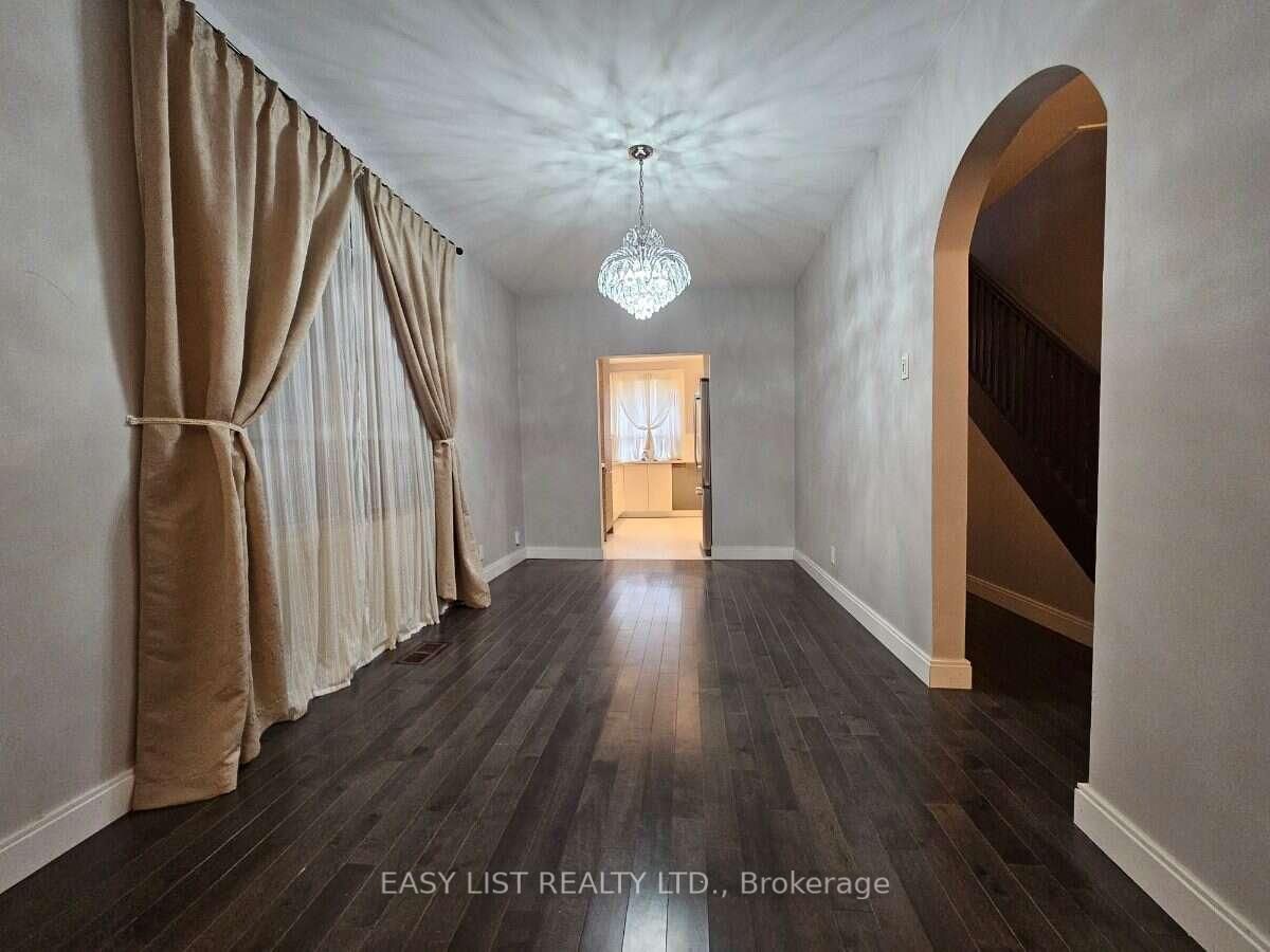 449 Pacific Avenue • Toronto, ON photo 7