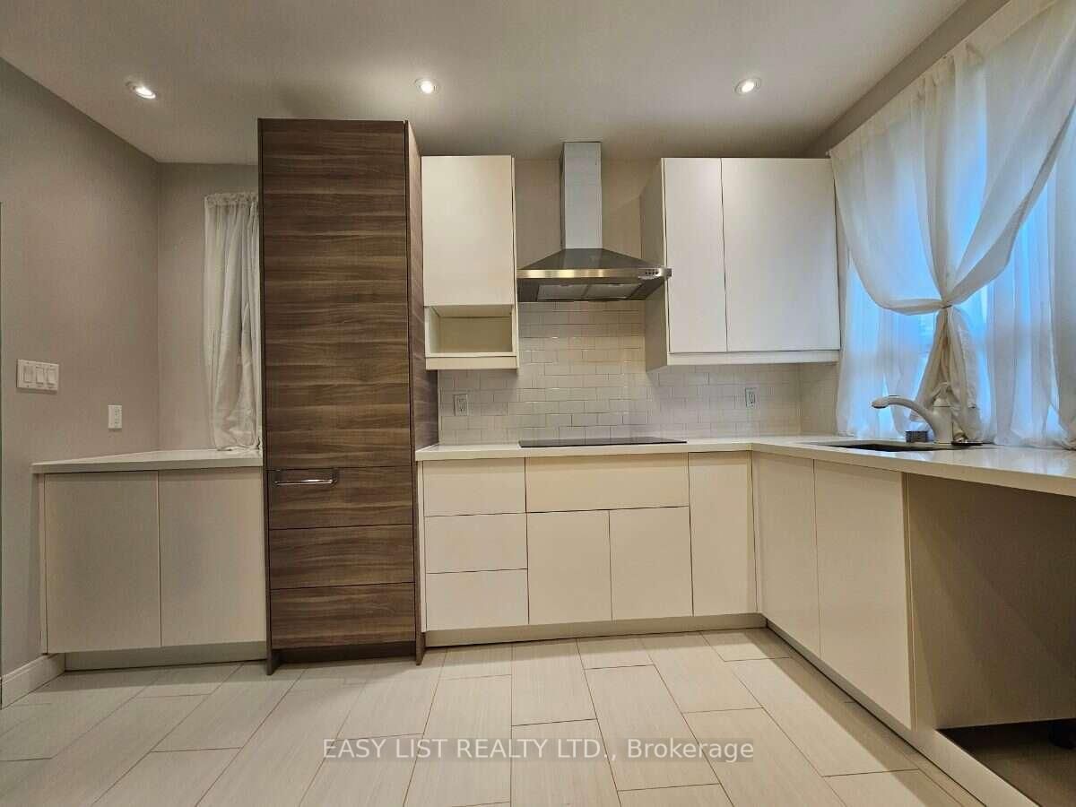 449 Pacific Avenue • Toronto, ON photo 9