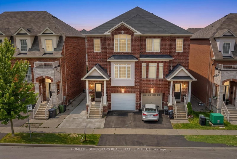 18 Mary Chapman Boulevard