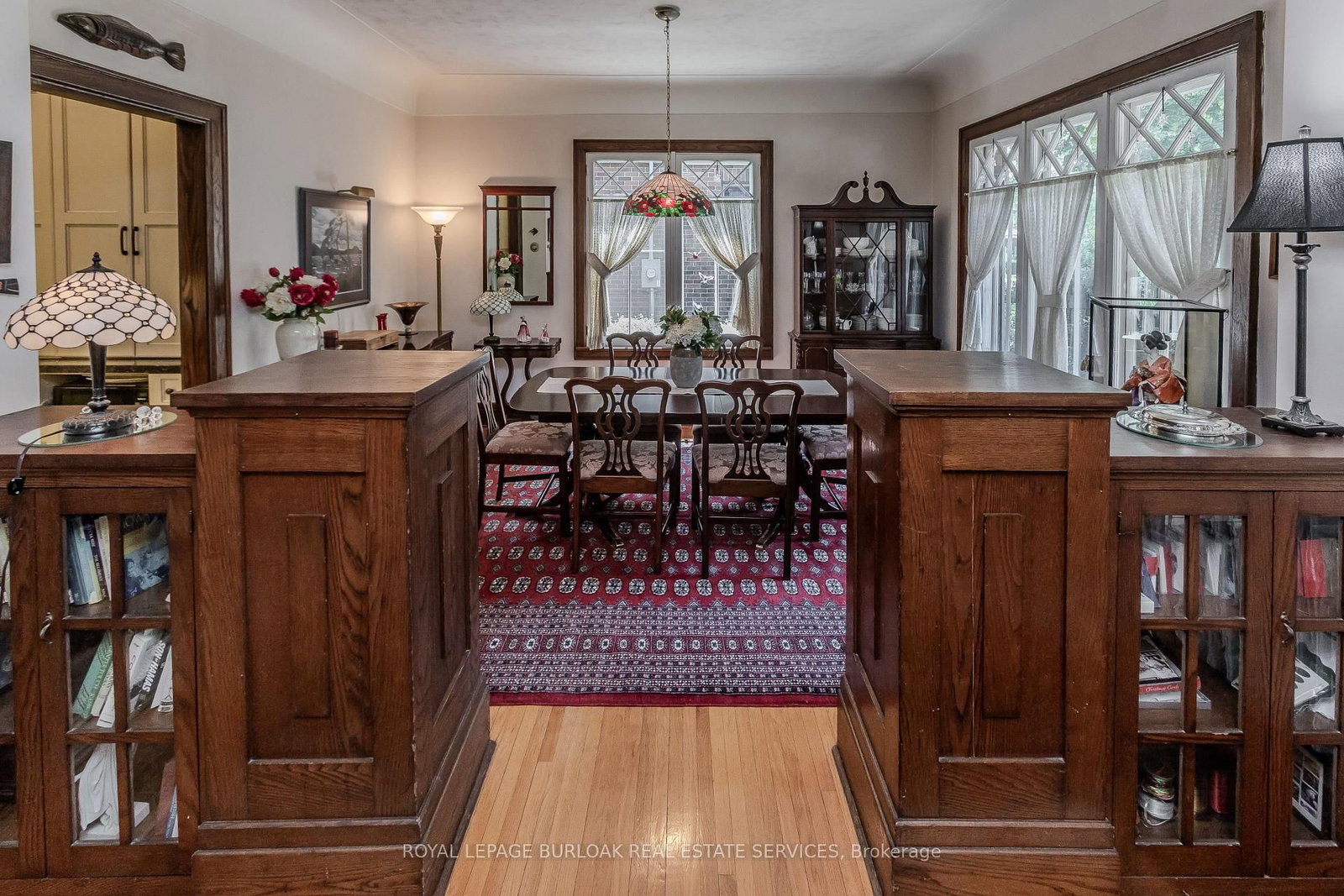 569 Locust Street • Burlington, ON photo 11