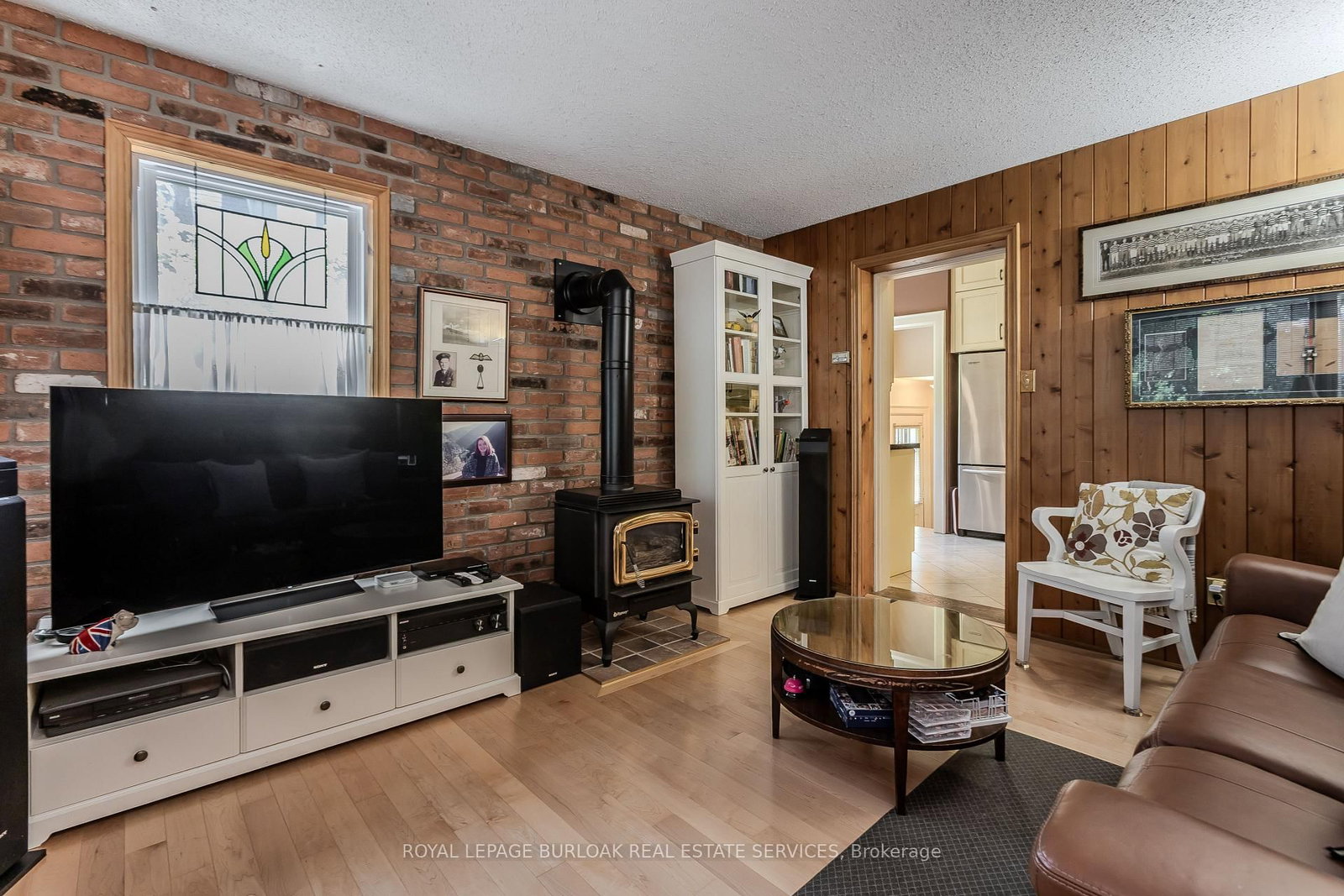 569 Locust Street • Burlington, ON photo 16