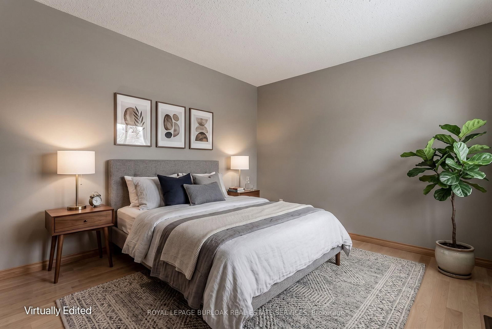 569 Locust Street • Burlington, ON photo 21
