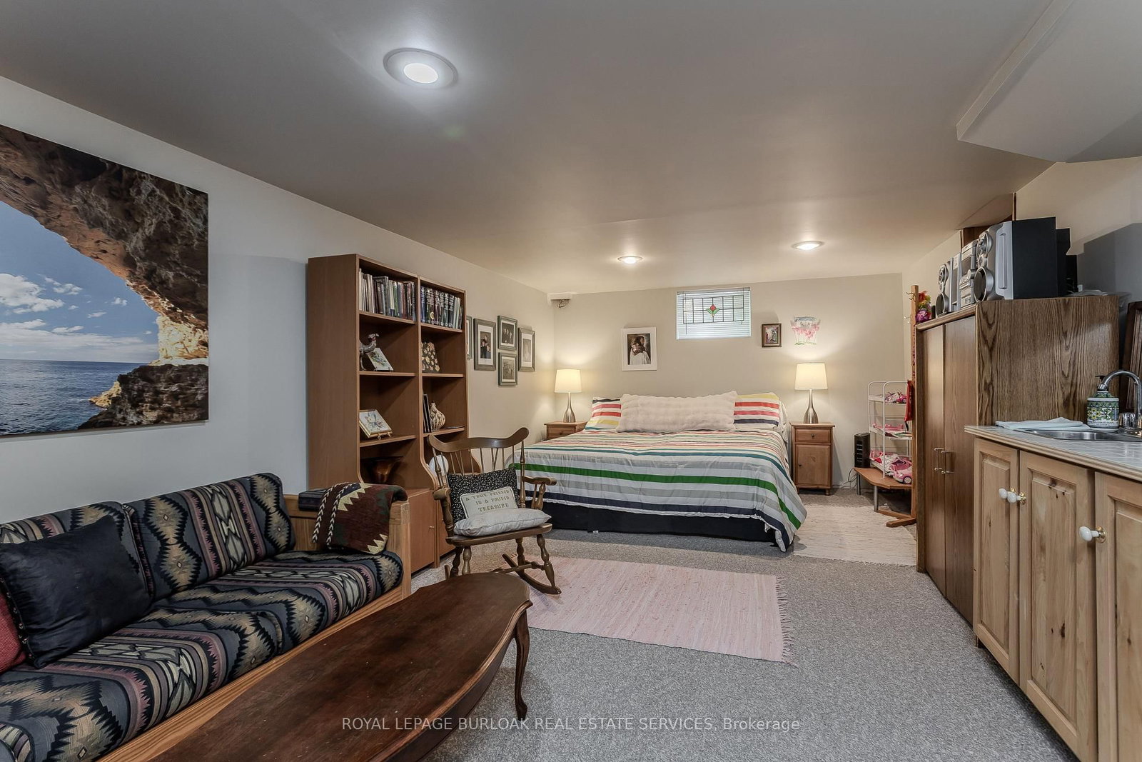 569 Locust Street • Burlington, ON photo 24