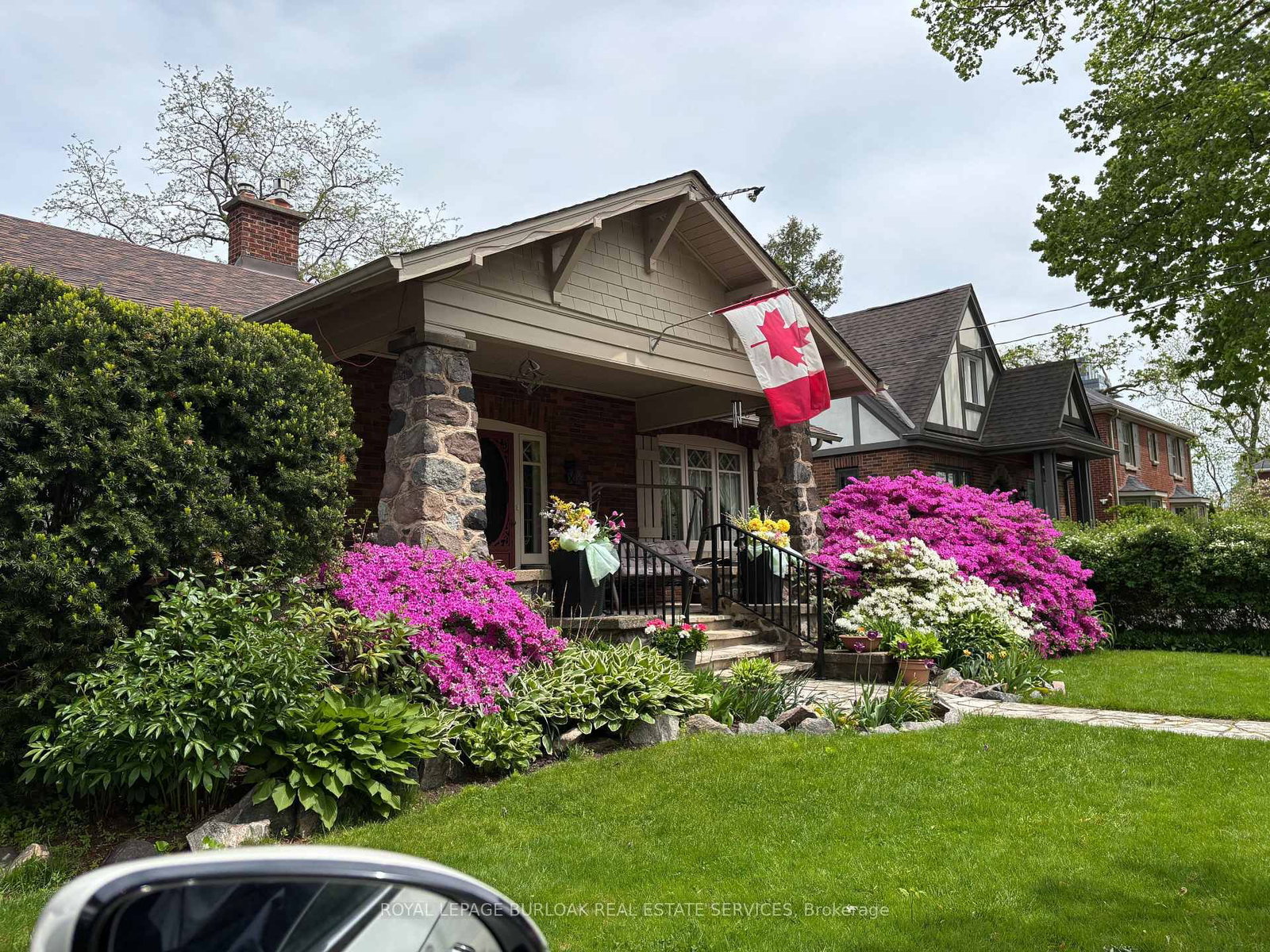 569 Locust Street • Burlington, ON photo 35