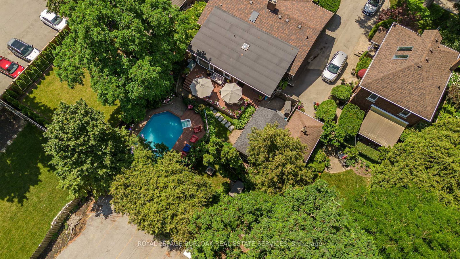 569 Locust Street • Burlington, ON photo 37