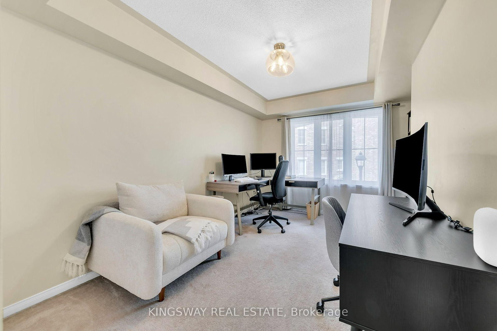 2557 Sixth Line W • #6 • Oakville, ON photo 12
