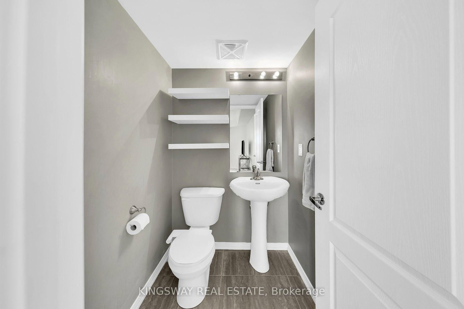 2557 Sixth Line W • #6 • Oakville, ON photo 18