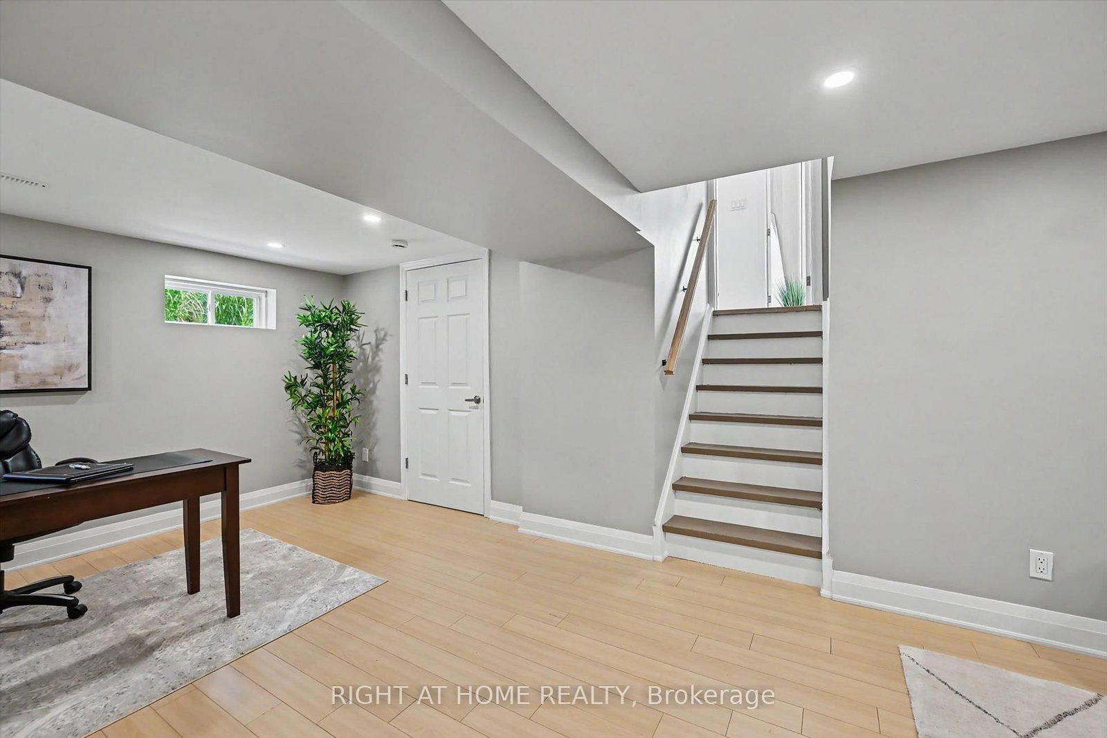 461 Withnell Crescent • Oakville, ON photo 25