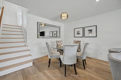 461 Withnell Crescent • Oakville, ON photo 8