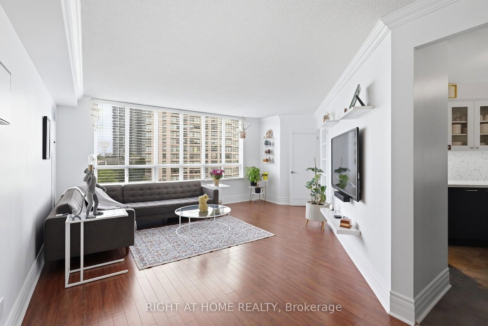 2285 Lake Shore Boulevard W • #312 • Toronto, ON photo 4