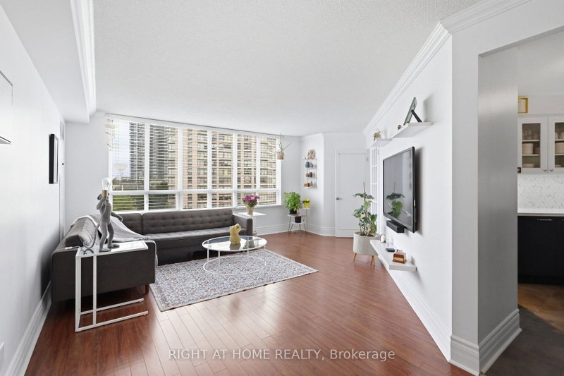 2285 Lake Shore Blvd W photo 4