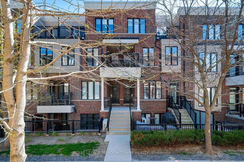 19 - 10 Carnation Avenue