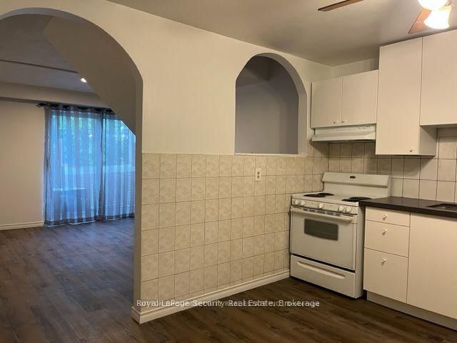 2 - 1746A Eglinton Avenue W