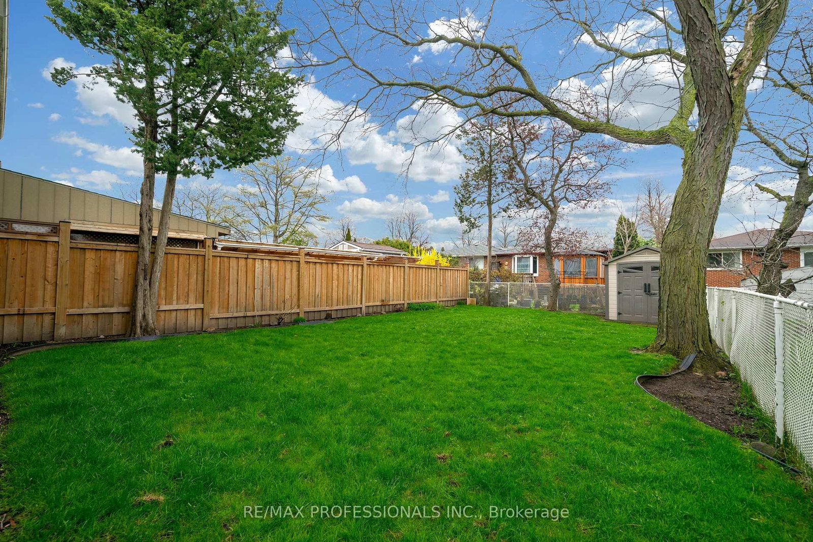 Listing Image 3