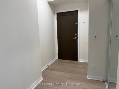 75 Eglinton Mississauga,ON L5R 0E4 — Photo 14