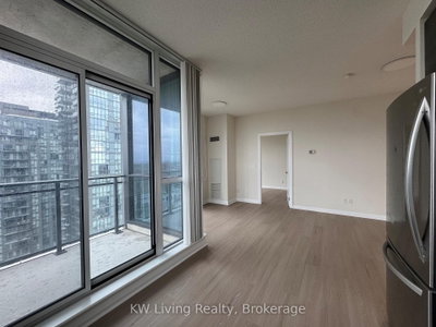 75 Eglinton Mississauga,ON L5R 0E4 — Photo 16
