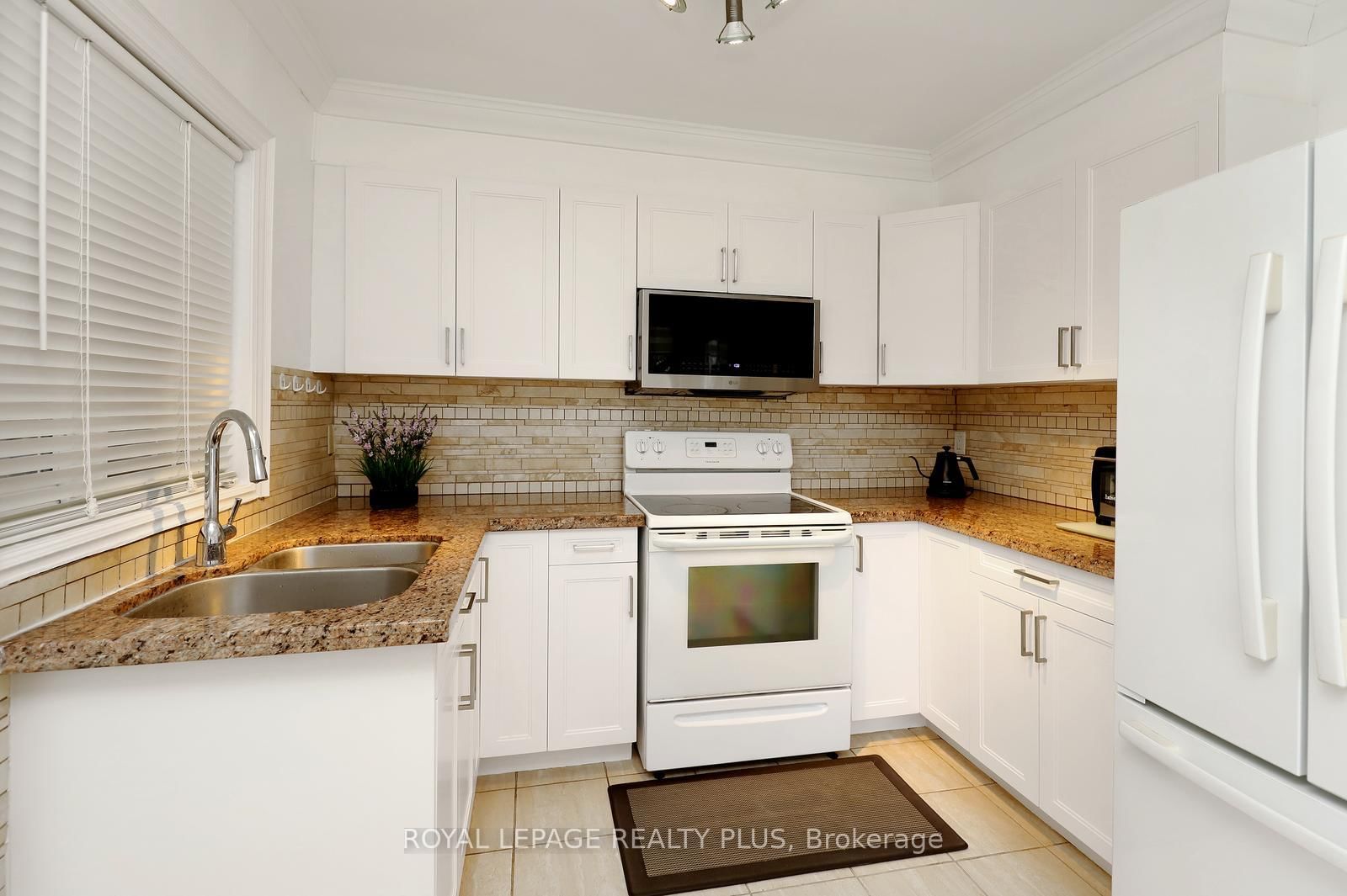 2694 Truscott Drive • Mississauga, ON photo 15